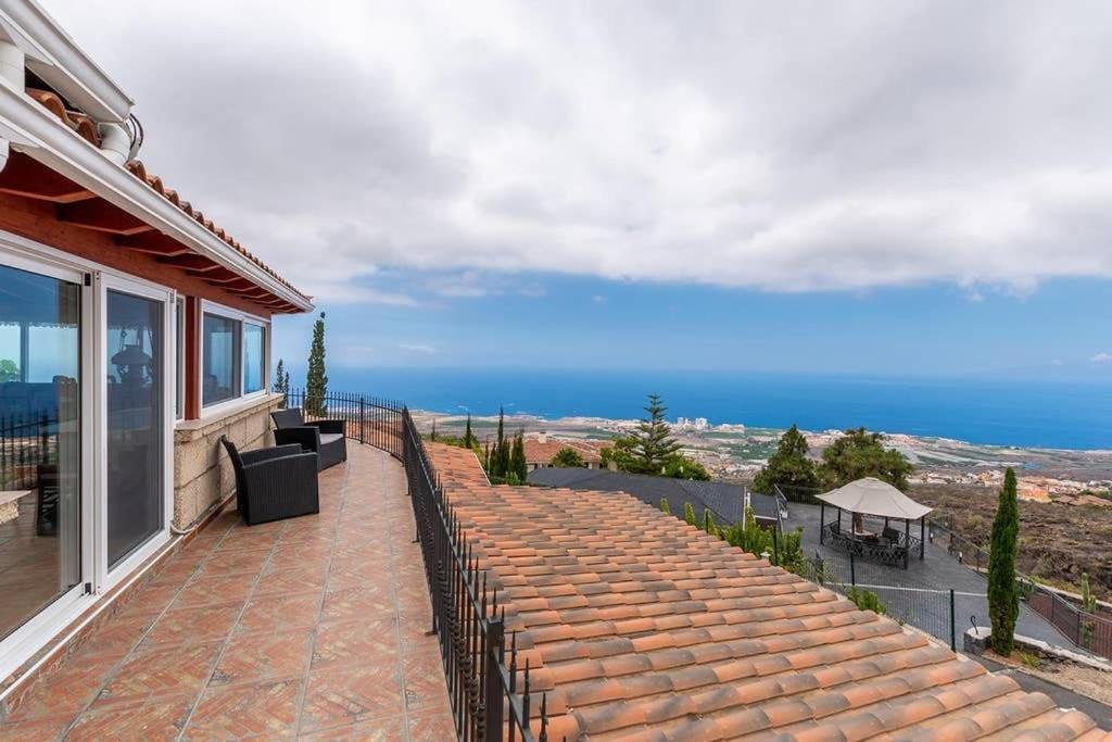 Villa Carlitos Vistas Al Mar Y A La Montana Costa Adeje  Exteriör bild